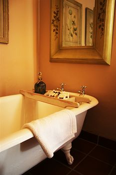 Goble Palms Guest Lodge and Urban Retreat 4*