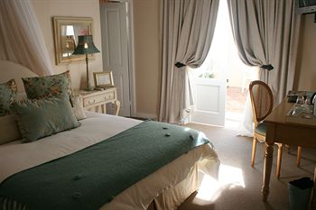 Goble Palms Guest Lodge and Urban Retreat 4*