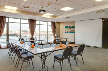 BON Hotel Waterfront Richards Bay 4*