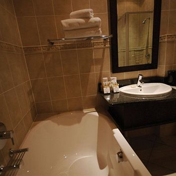 Premier Hotel The Richards 4*