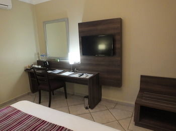 Premier Hotel The Richards 4*