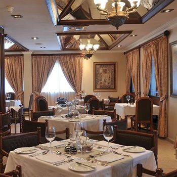 Premier Hotel The Richards 4*