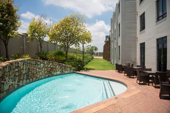 Premier Hotel Midrand 4*