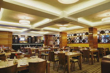 Premier Hotel Midrand 4*