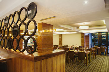 Premier Hotel Midrand 4*