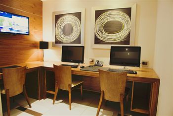 Premier Hotel Midrand 4*