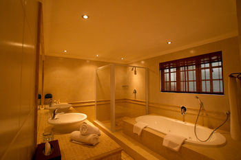Little Tuscany Boutique Hotel 4*