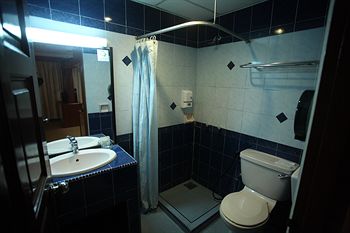 Fair Park Hotel 2*
