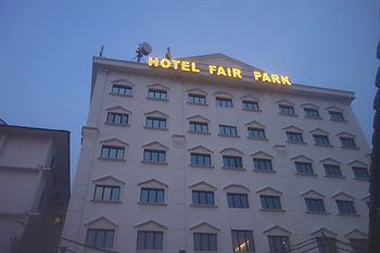 Fair Park Hotel 2*