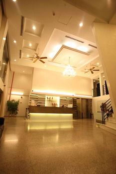 Fair Park Hotel 2*