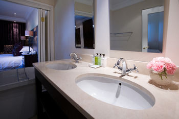 The Devon Valley Hotel 4*