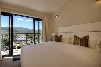 Whale Coast All Suite Hotel 4*