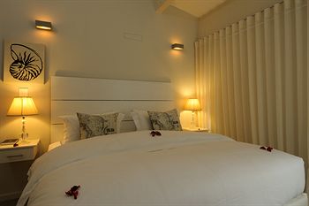 Whale Coast All Suite Hotel 4*
