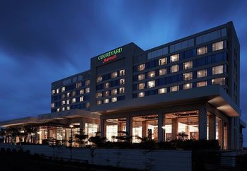Courtyard by Marriott Pune Chakan 4*