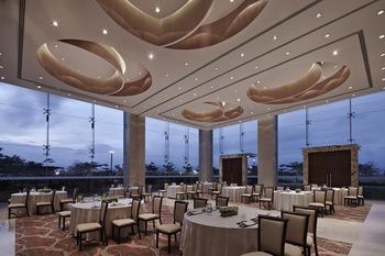 Courtyard by Marriott Pune Chakan 4*