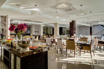 Protea Hotel by Marriott Upington 4*