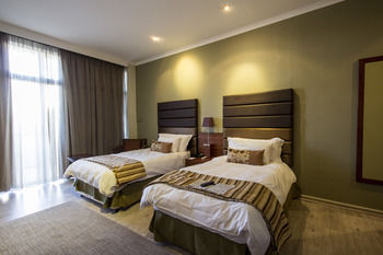 Protea Hotel by Marriott Upington 4*