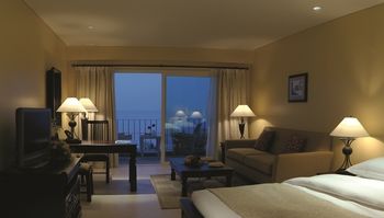 Movenpick Hotel & Resort Al Bida'a Kuwait 5*