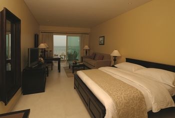 Movenpick Hotel & Resort Al Bida'a Kuwait 5*
