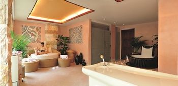 Movenpick Hotel & Resort Al Bida'a Kuwait 5*