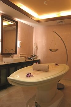Movenpick Hotel & Resort Al Bida'a Kuwait 5*