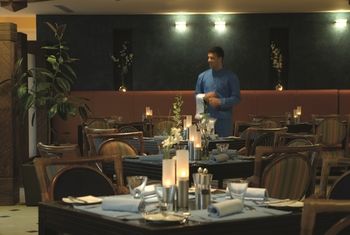 Movenpick Hotel & Resort Al Bida'a Kuwait 5*