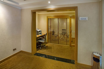 Copthorne Al Jahra Hotel & Resort 4*
