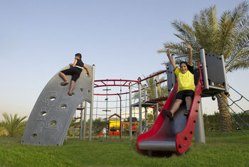 Copthorne Al Jahra Hotel & Resort 4*