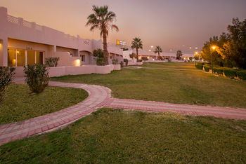 Copthorne Al Jahra Hotel & Resort 4*