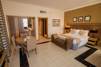 Copthorne Al Jahra Hotel & Resort 4*