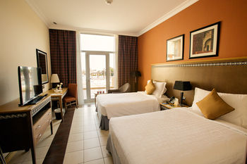 Copthorne Al Jahra Hotel & Resort 4*