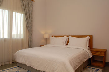 Copthorne Al Jahra Hotel & Resort 4*