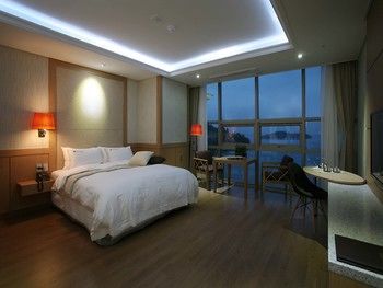 Benikea Hotel Yeosu 3*