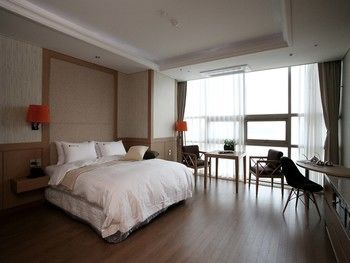 Benikea Hotel Yeosu 3*