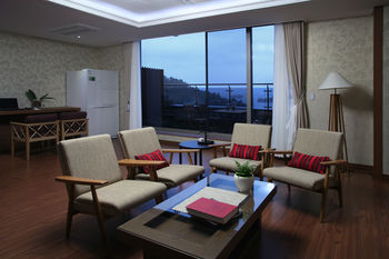 Benikea Hotel Yeosu 3*