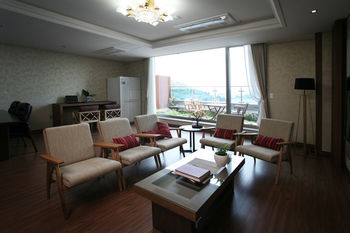 Benikea Hotel Yeosu 3*