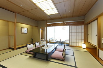 Hotel Wakamizu 3*