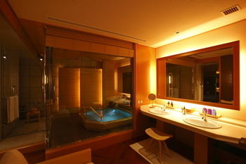 Hotel Wakamizu 3*