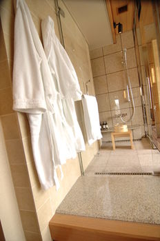 Hotel Wakamizu 3*