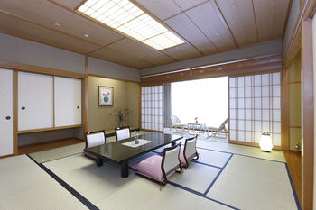 Hotel Wakamizu 3*