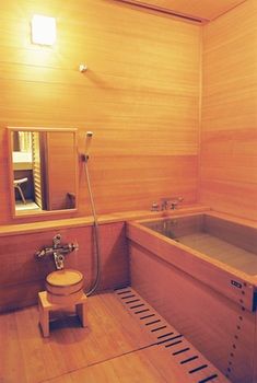 Hotel Wakamizu 3*