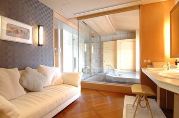 Hotel Wakamizu 3*