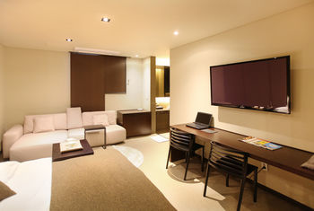 Vine Hotel 3*