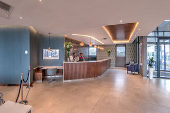 City Lodge Hotel Waterfall City 3*