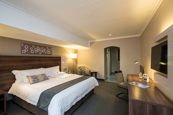 Birchwood Hotel and OR Tambo Conference Centre 4*