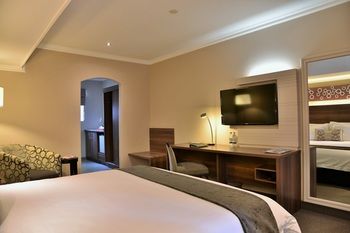 Birchwood Hotel and OR Tambo Conference Centre 4*