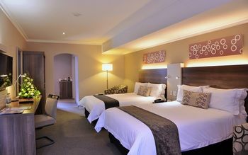 Birchwood Hotel and OR Tambo Conference Centre 4*