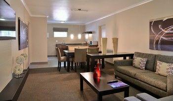 Birchwood Hotel and OR Tambo Conference Centre 4*