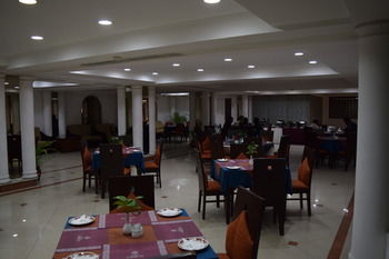 Hotel Samrat 4*