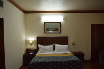 Hotel Samrat 4*
